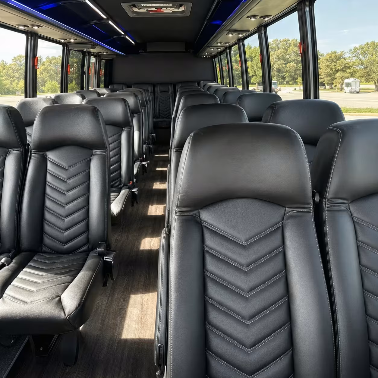boynton beach minibus rentals for hotel to airport group pickups