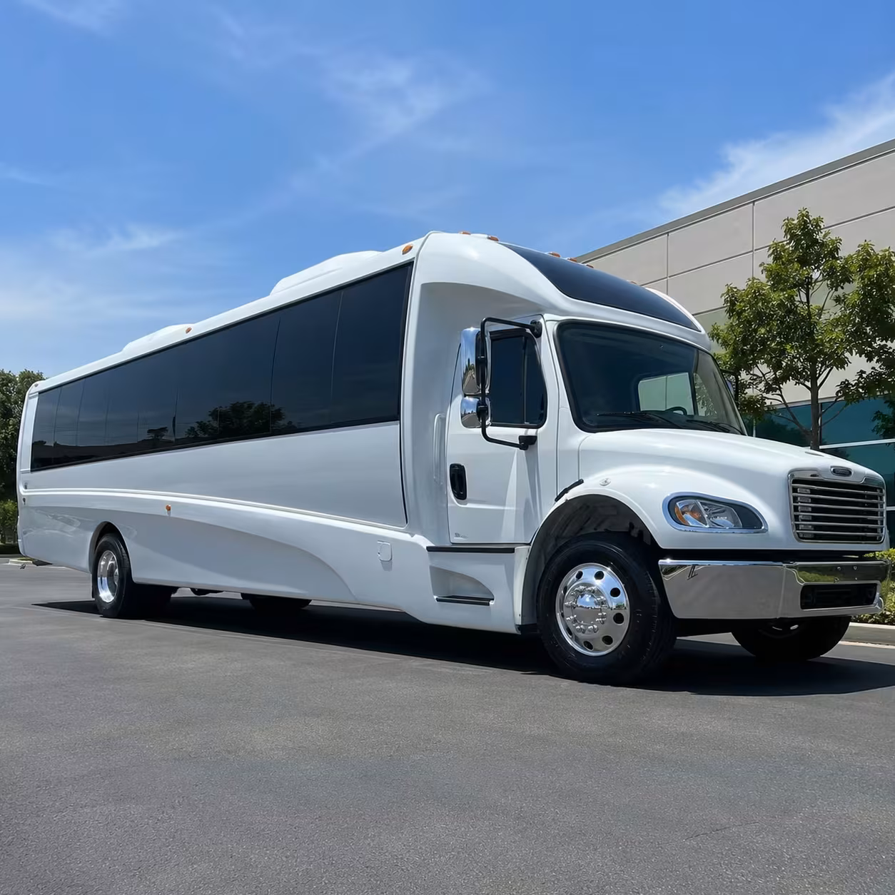 long haul minibus rentals and motorcoach amenities in boynton beach