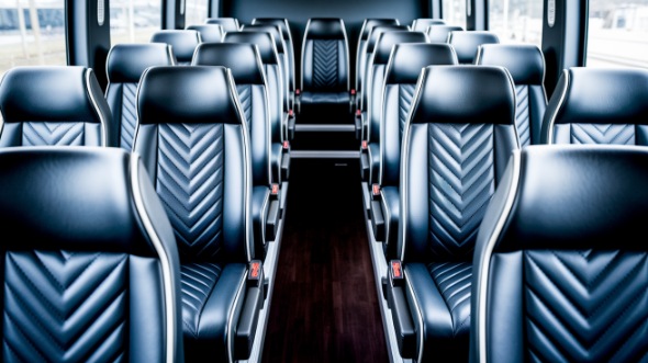 boynton beach 15 passenger minibus rental